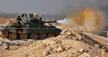 Các tay súng phiến quân Hồi giáo Turkistan, Harasoddin mở cuộc tấn công dữ dội vào căn cứ của Syria