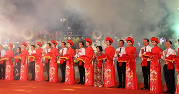 TP HCM: Đường hoa Nguyễn Huệ chính thức mở cửa đón khách