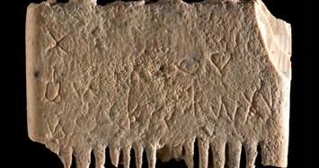 Phát hiện những ký tự cổ xưa trên chiếc lược ngà gần 4.000 tuổi