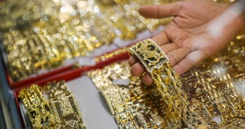 Giá vàng hôm nay: Giá vàng trong nước cao hơn gần 15 triệu đồng so với thế giới