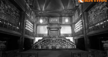 Bí ẩn mật ngữ tâm linh ở nhà hát của vua Nguyễn
