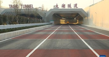 Video: Ngắm hầm cao tốc dưới nước dài nhất Trung Quốc