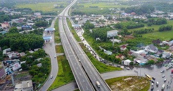 Chọn hướng tuyến cho cao tốc TP HCM - Thủ Dầu Một - Chơn Thành