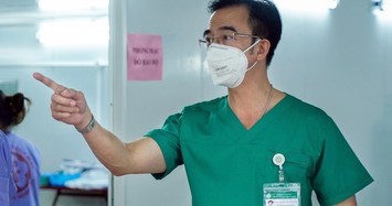 Vì sao Giám đốc Bệnh viện Bạch Mai Nguyễn Quang Tuấn bị khởi tố?