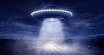 Tiết lộ cuộc chạm trán bất ngờ giữa UFO và chiến đấu cơ