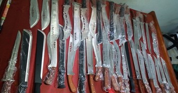 9x buôn bán vũ khí online ở Nam Định sa lưới 