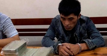 Bắt đối tượng tuồn 10 bánh heroin và 1kg ma túy đá vào Việt Nam