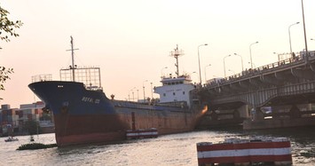 Cầu Đồng Nai ra sao sau cú đâm va của tàu hàng nghìn tấn?