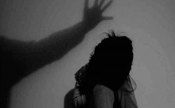 Đau lòng bé gái 12 tuổi bị cưỡng hiếp tập thể suốt 2 tháng trời 