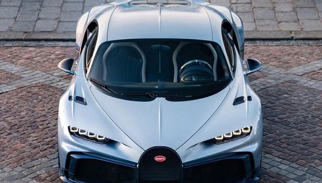 Cận cảnh siêu xe Bugatti Chiron Profilee có giá hơn 300 tỷ đồng