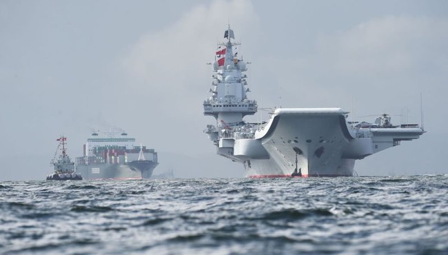 Cận cảnh nhóm tác chiến tàu sân bay hùng hậu của Trung Quốc