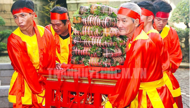 TP HCM: Lãnh đạo TP dâng cúng bánh tét lên Quốc tổ Hùng Vương