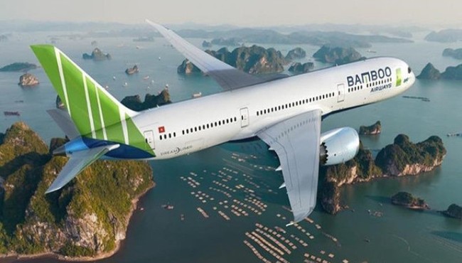 Máy bay Bamboo Airways rung lắc dữ dội ở độ cao hơn 9.000m, hành khách hoảng loạn