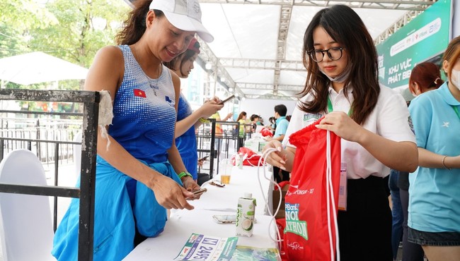 10.000 vận động viên đăng ký tham gia VPBank Hanoi Marathon 2022