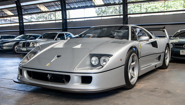 Siêu xe Ferrari F40 giới hạn giá 5,5 triệu USD tại Thái Lan