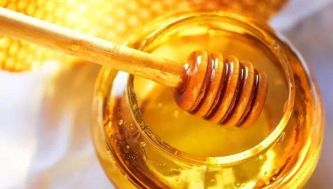 4 điều cần lưu ý khi sử dụng mật ong, tránh rước họa