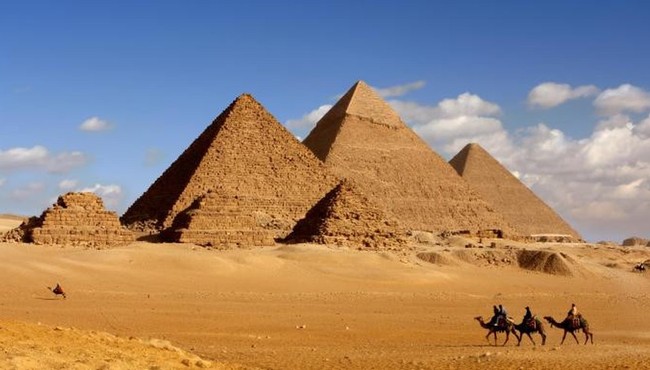 Tỷ phú Mỹ nói gì về kim tự tháp Ai Cập mà gây nhiều tranh cãi?