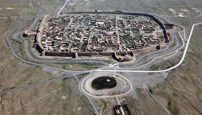 Những bí mật pháo đài cổ trên sa mạc Gobi 