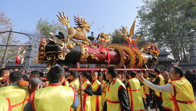 Đi xem lễ hội rước pháo làng Đồng Kỵ ở Bắc Ninh 