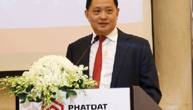 Ông Nguyễn Văn Đạt bị bán giải chấp 6,7 triệu cổ phiếu PDR ngay trước phiên được giải cứu