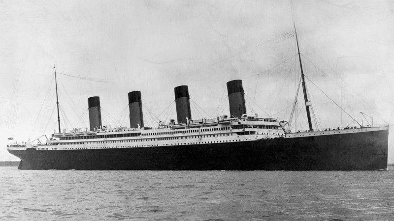 Cuc soc: Thuyen truong tau Titanic con song sau tham kich nam 1912?