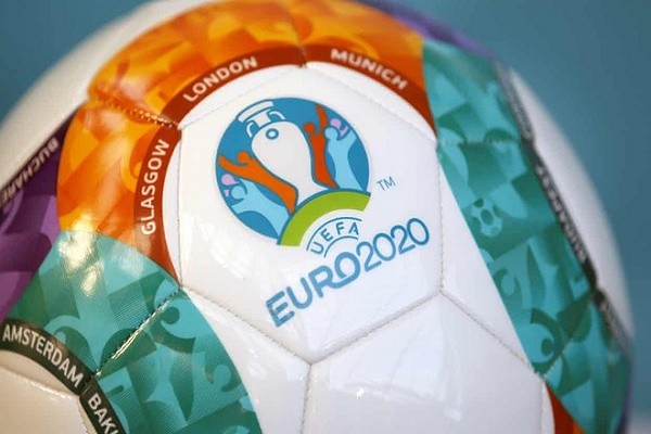 Anh huong cua Covid-19, Euro 2020 duoc hoan sang thoi gian nao?
