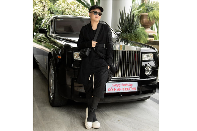 Nha thiet ke Do Manh Cuong mua Rolls-Royce Phantom chuc ty
