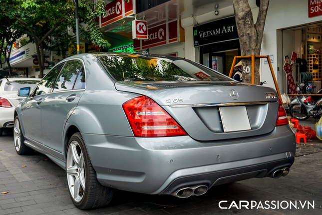 Can canh Mercedes-Benz S65 AMG W221 co gia 16 ty-Hinh-10