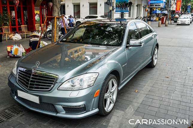Can canh Mercedes-Benz S65 AMG W221 co gia 16 ty-Hinh-4